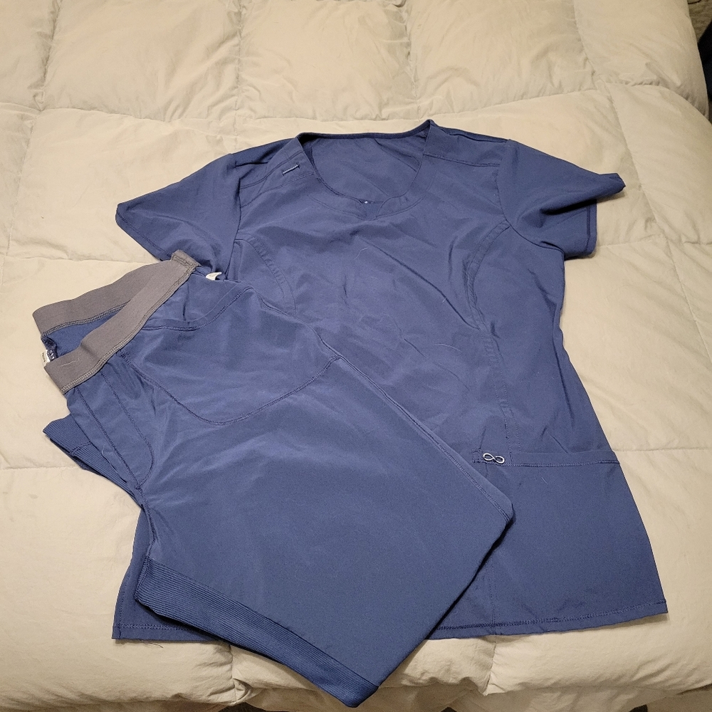 Cherokee Infinity Scrubs Navy Large